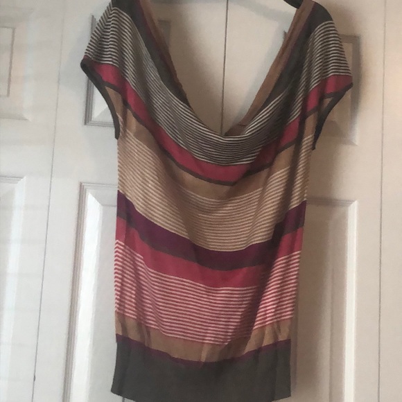 Bebe sweater blouse. - Picture 2 of 3